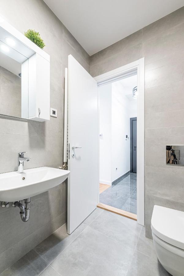 Vertigo One Bedroom Apartment-Free Private Parking Novi Sad Luaran gambar